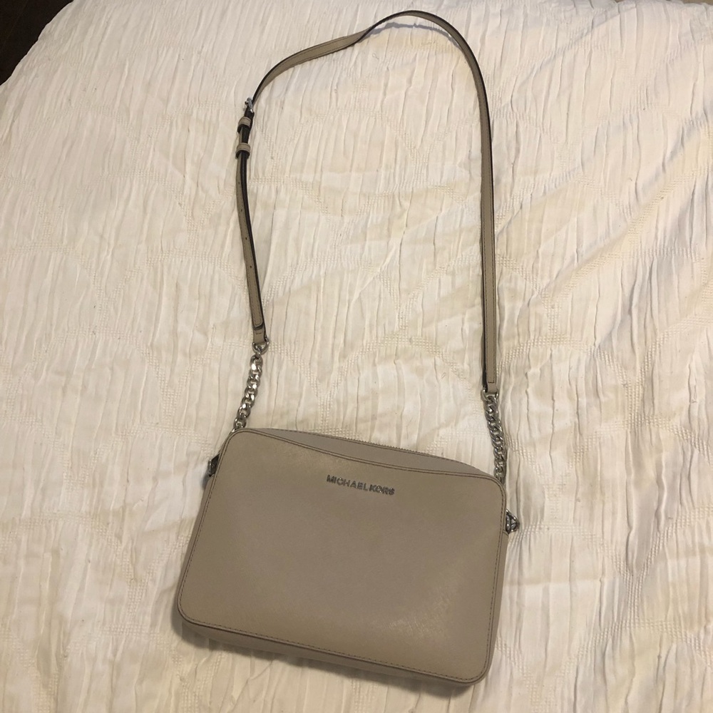 micheal kors crossbody bag
